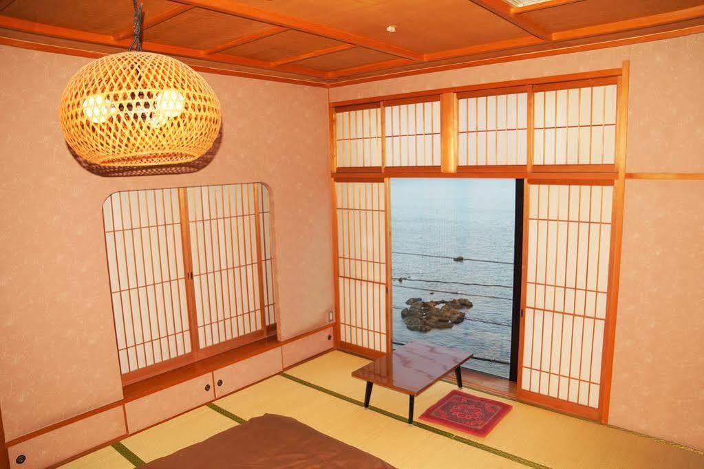 Отель Nagasaki House Burabura Экстерьер фото