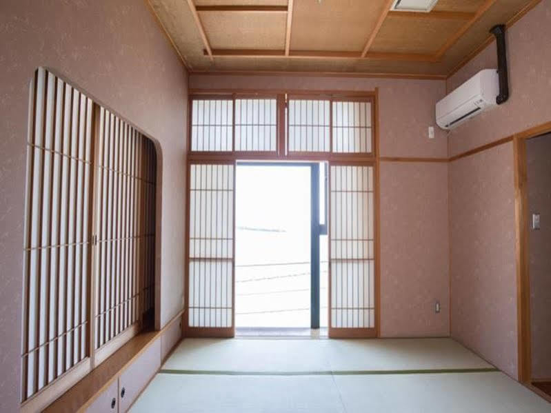 Отель Nagasaki House Burabura Экстерьер фото